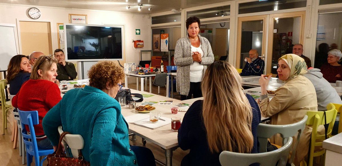 OpenMindTiel's tweet photo. Andere geslaagde dag met @AvriSchoon. Mooie workshop gehad door #Jose_Bosschaart.
#Avri #Tiel #Praattafel #Open_mind #Nederland #Arabisch #geslaagd #gezellig
@gemTiel @MozaiekW https://t.co/pCc4MIEZLe