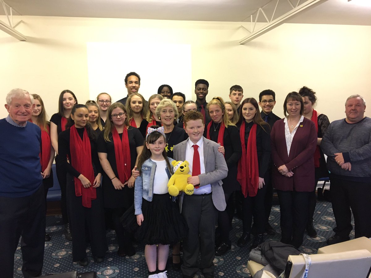 a_preen's tweet photo. @Oldhammusic Youth Choir ready for their concert at Trinity Methodist in Royton in aid of @BBCCiN #OMSSinging conducted by @MEdwardsMusic https://t.co/WRUSC20SWS