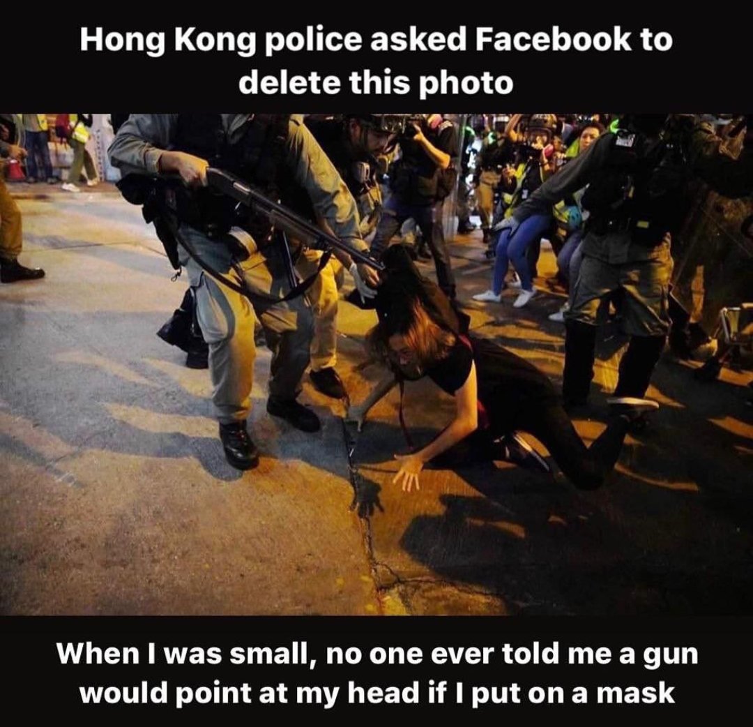 I feel shocked that #HongKong becomes a horrible place. The #HKpolice pointed an unarmed girl using a GUN. Please help the victims.
#HongKongPolice
#HKprotests
#HongKongProtests
#HKprotesters
#HongKongProtesters
#StandWithHongKong
#StandwithHK
#hkPoliceBrutalitiy
#shameonhkpolice