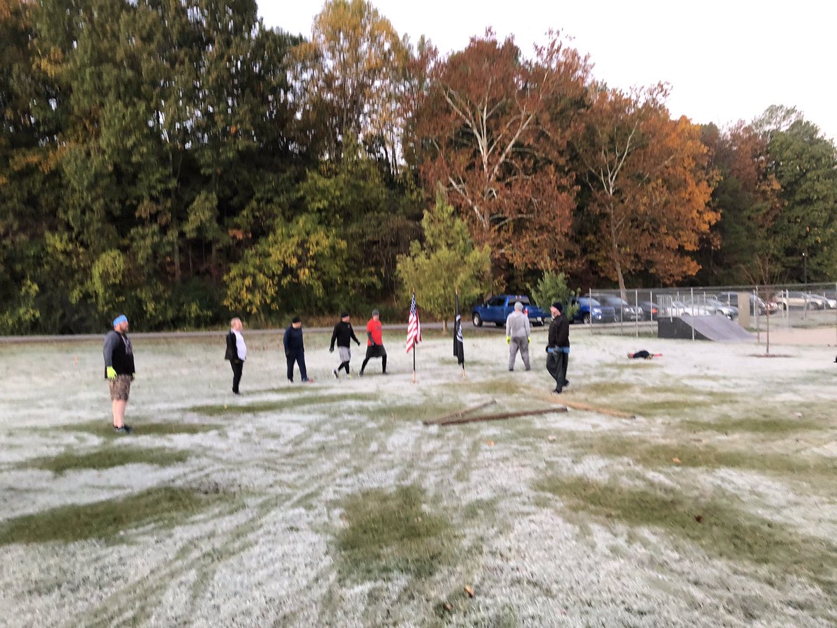tobybeast's tweet photo. @F3Chattanooga 11 made frost angels this morning at #thebattery https://t.co/GRdpLtRoWJ