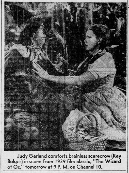 TheJudyRoom's tweet photo. November 2, 1956:  It's tomorrow night!  The long-awaited premiere of "The Wizard of Oz" on TV.   The film was broadcast in color!

Spotlight Section on "The Wizard of Oz" https://t.co/e2jkjjeZpz

#judygarland #cbstv #wizardofoz #oz #fordstarjubilee #fordstar #thejudyroom https://t.co/kll31rjmrM