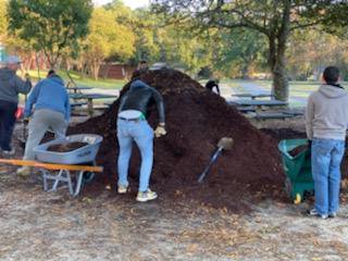 PoeMagnetES's tweet photo. Are our volunteers from Poe, @ChiesiUSAInc , @FoodCorps , and @activategood any match for this massive pile of mulch? We think so. Stay tuned! #PoePandaPower #PoePandaPartners #campusbeautification #studentgardens https://t.co/lVMb0UiEFC