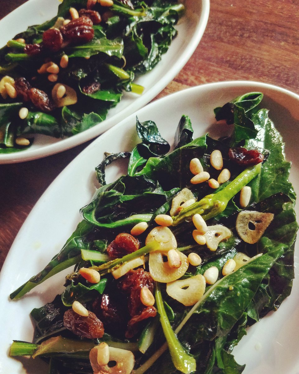 On special today: 
Broccoli Leaf, garlic, lemon, pine nuts & sultanas  
-
-
-
#getyourgreens #broccoli #leaf #tapas #porta #altrincham