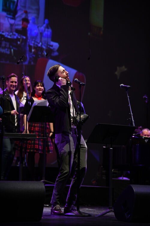 houchamberchoir's tweet photo. Chantilly Lace - J. P Richardson
Solo by: Patrick Schneider
Performed by: @houchamberchoir
Jukebox Saturday Night at @milleroutdoor
#jukeboxsaturdaynight #singingface #musicatthepark #freeeventhouston #freeconcert #houmuseums #rocknroll #americainthe50s #1950s https://t.co/06SkIcHoQl