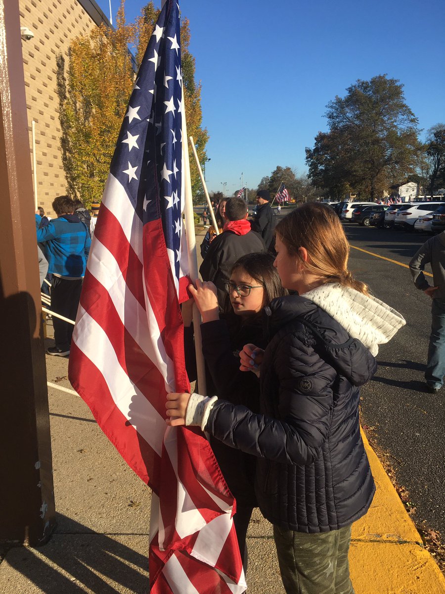 BMS Builders Club tweet media