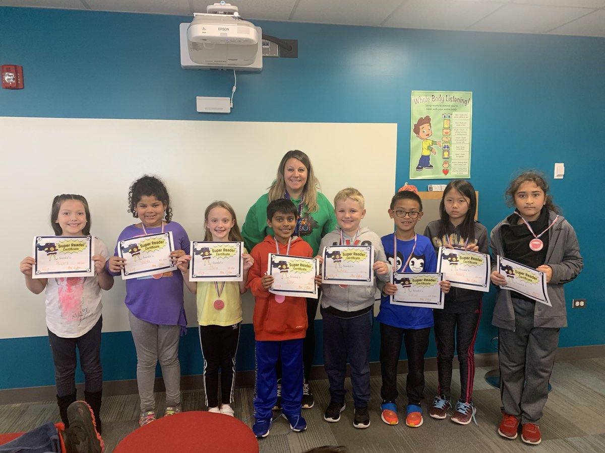 CSroom112's tweet photo. Thank you @CSPrincipalD93 for being our 1st #mysteryreader to celebrate 3rd Graders meeting their reading goals. @RexiliusSandra @MrsPetersCS @CCSD93 @CheetahChamps @glamorteccsd93 https://t.co/5Nra1HUKgQ