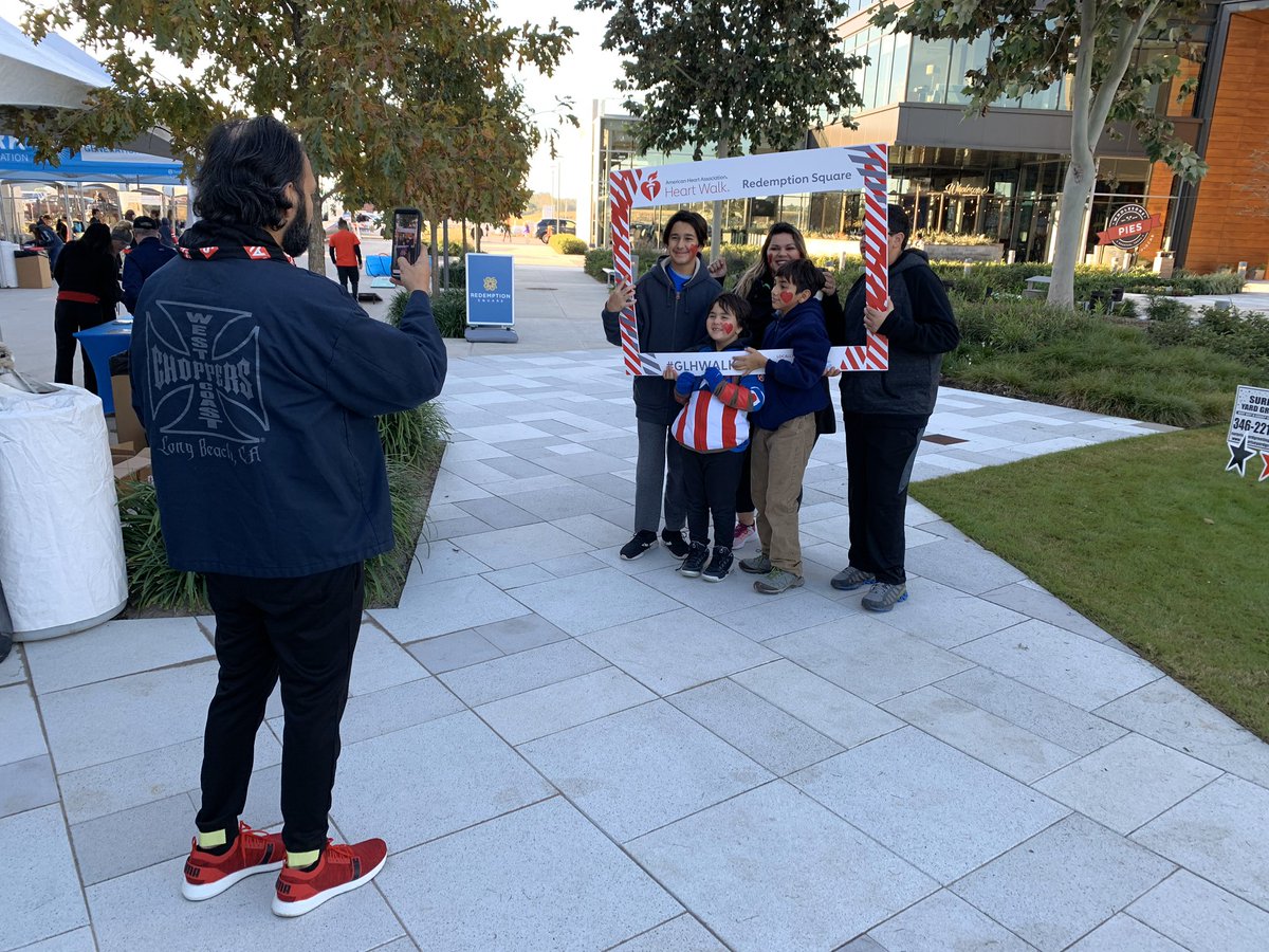 KPRC2Jonathan's tweet photo. Shall we walk? Great time supporting the @American_Heart - Greater Lake Houston Heart Walk!

#GLHWALK https://t.co/6oxpJwJPld