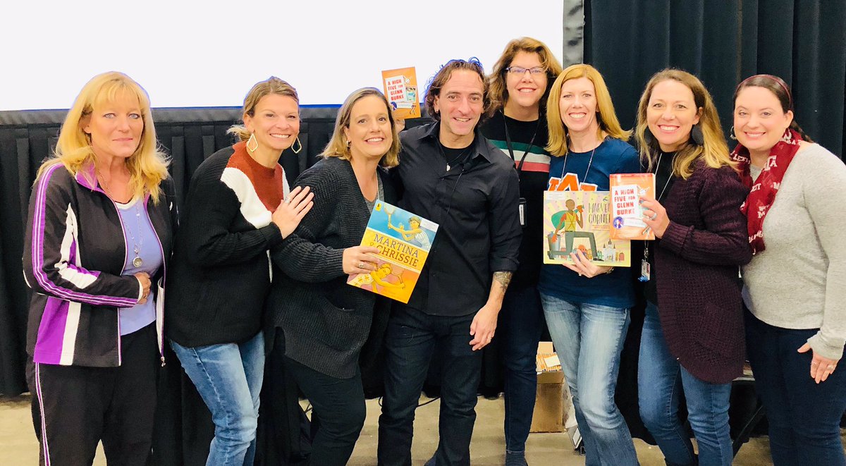 rdespaincfisd's tweet photo. Starting my Saturday with author Phil Bildner and friends! ❤️@PhilBildner @CFISD_ELAR2_5 https://t.co/LSDHvb0nkU