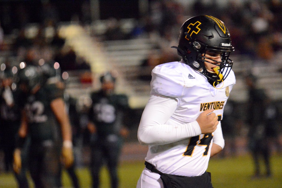 SueMussat's tweet photo. ⭐️2,792 yds season-school record 2019
⭐️30 passing TDs - school record 2019
⭐️5,000+ passing yds career - school record 2017-2019
⭐️53 passing TDs in career - school record 2017-2019
⭐️Most wins in a season 2018
⭐️Back to Back most points scored 2018 & 2019 @BradenMussat23 https://t.co/zWAyqUY7xl