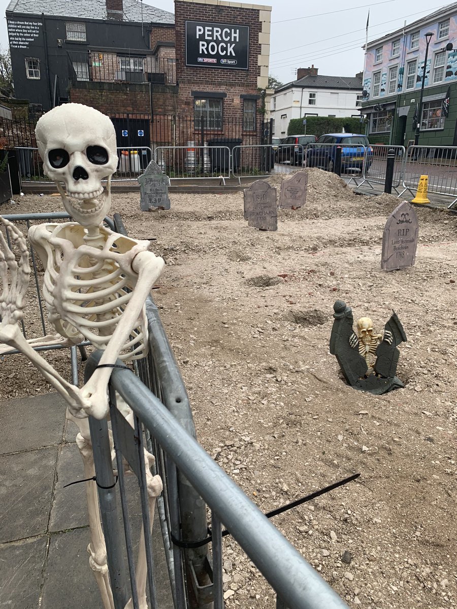 danieldaviesRPL's tweet image. From 6pm tonight get down to #VictoriaQuarter #NewBrighton for the #RockpointLeisure #DayoftheDead #StreetParty