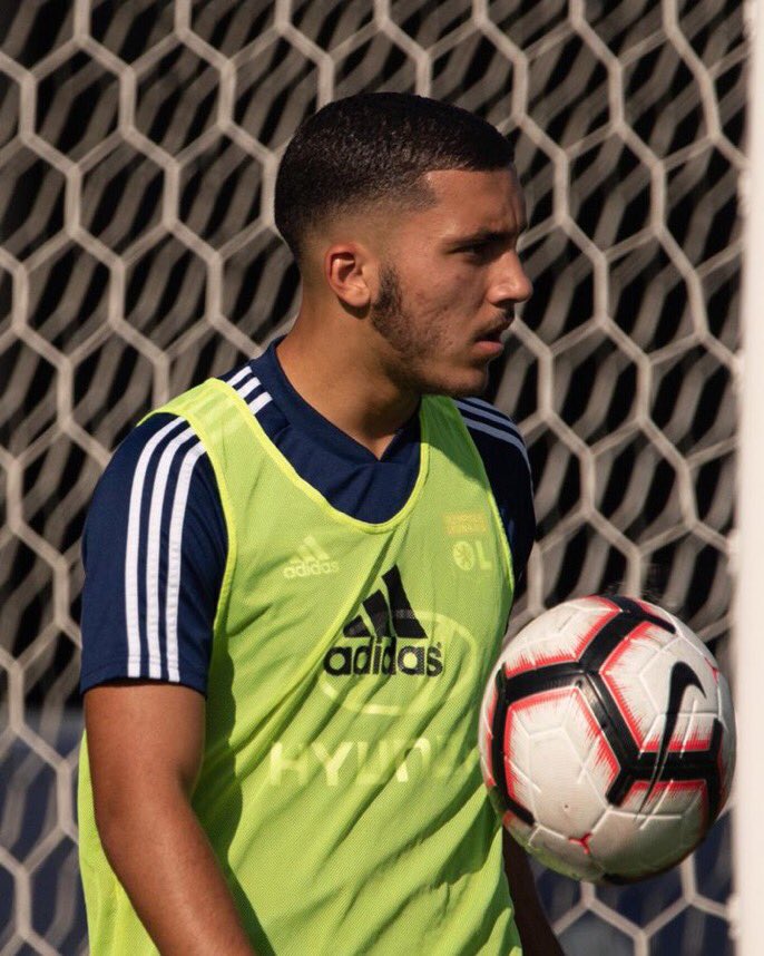 squadcherki's tweet photo. Jour de match 🔵 

🆚 @assaintpriest
📆 Championnat National 2
⏰ 16h00 
📍Décines
🏟️ Groupama Training Center 

#teamol #rayancherki #squadcherki
@rayan_cherki https://t.co/O3yhDDwWpn