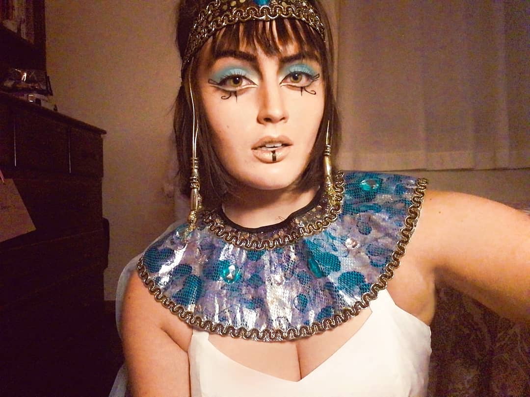 watercolour_mkp's tweet photo. "I will not be triumphed ever." ☥ 💋 #Cleopatra #MUA #MakeupArtist #MakeupJunkie https://t.co/rRYVGFCFAI