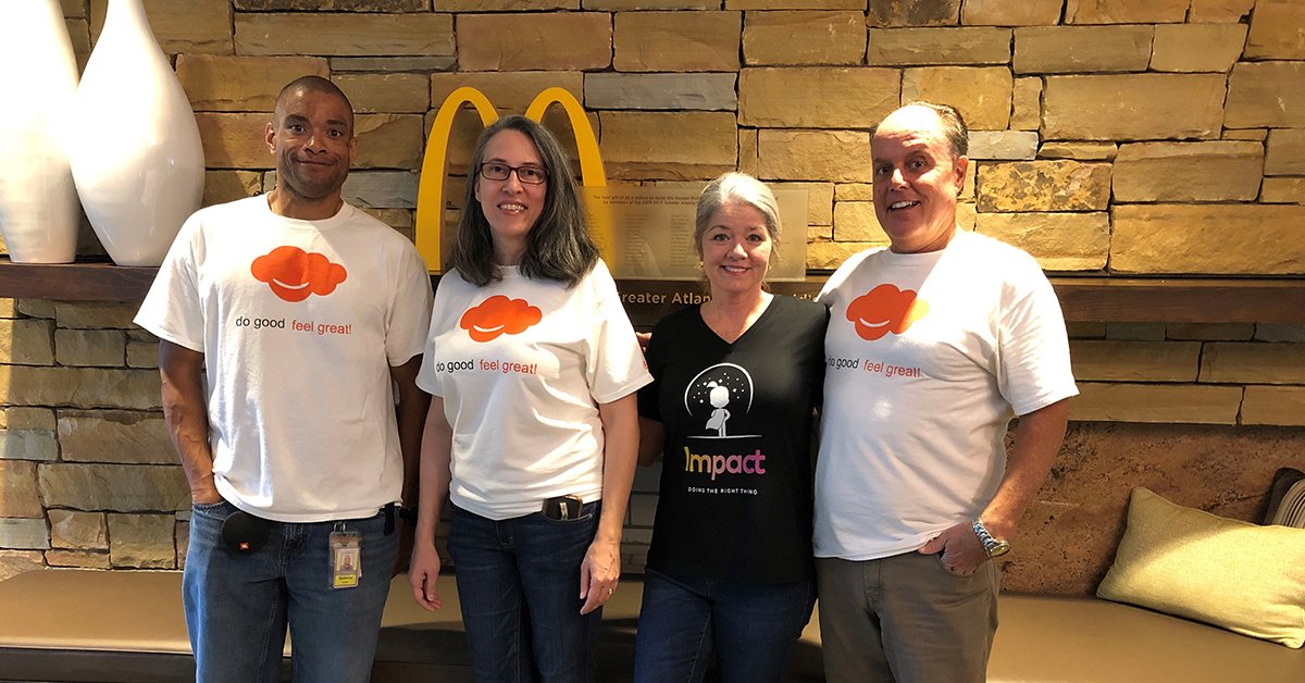 Amdocs's tweet photo. Amdocs Atlanta employees worked together to prep, cook and serve a delicious, full-course meal to families staying at the Atlanta @RMHC. What a tremendous way to help these families.
#iamdocs - are you? https://t.co/HnHH9YHbJf
#iamdocsUS #Impact #CSR https://t.co/Wr9QiYu3Tu