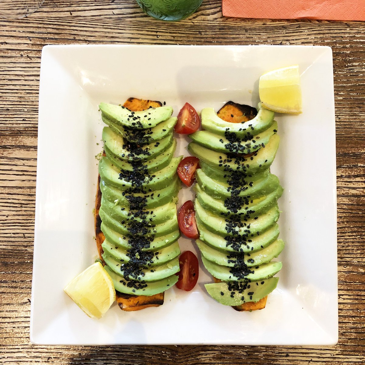 coorifreefrom's tweet photo. Continuing the World Vegan Day theme... Here's our Sweet Potato Toast with Avocado &amp; Chia Seeds for a supernutritious breakfast! #vegan #veganliving #glutenfree #dairyfree #veganbreakfast https://t.co/hZOXiAQqUg