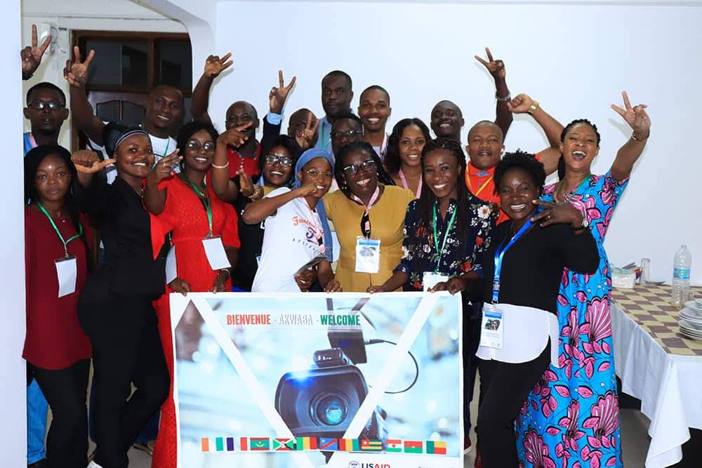 Je vous invite à rejoindre la campagne médiatique francophone à l’intention des Adolescents et Jeunes en faveur de la promotion des Droits en Santé Sexuelle et Reproductive.
Via le lien: facebook.com/mercimonheros/

#MerciMonHeros <a href="/JohnsHopkinsCCP/">Johns Hopkins Center for Communication Programs</a>   <a href="/Breakthrough_AR/">Breakthrough ACTION</a> <a href="/DIALLOMOCTAR07/">Dr Moctar DIALLO</a>