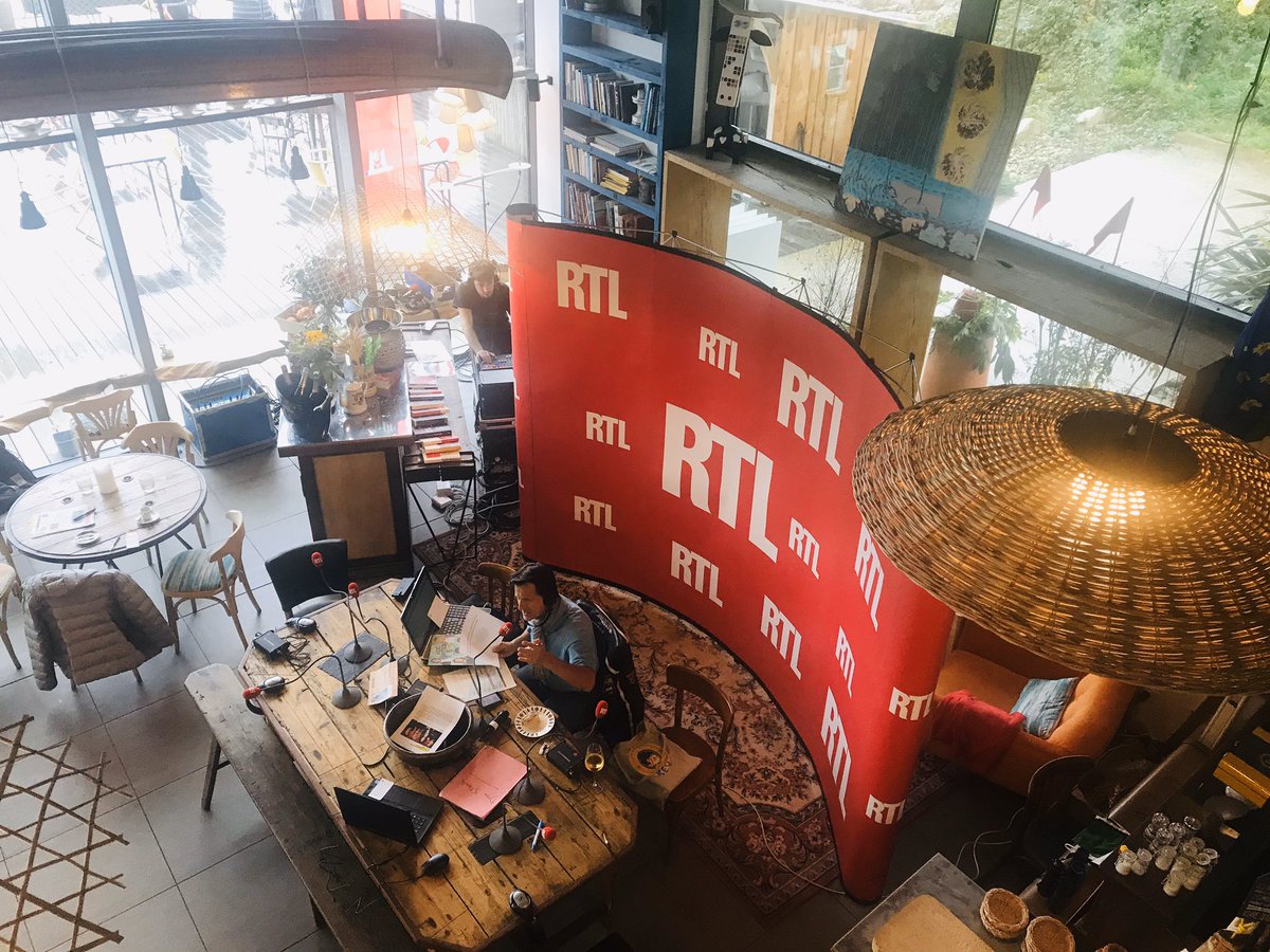 Studio d’un jour 🛳💨🛳😊! #stopouencore #journalinattendu .<a href="/RTLFrance/">RTL France</a>