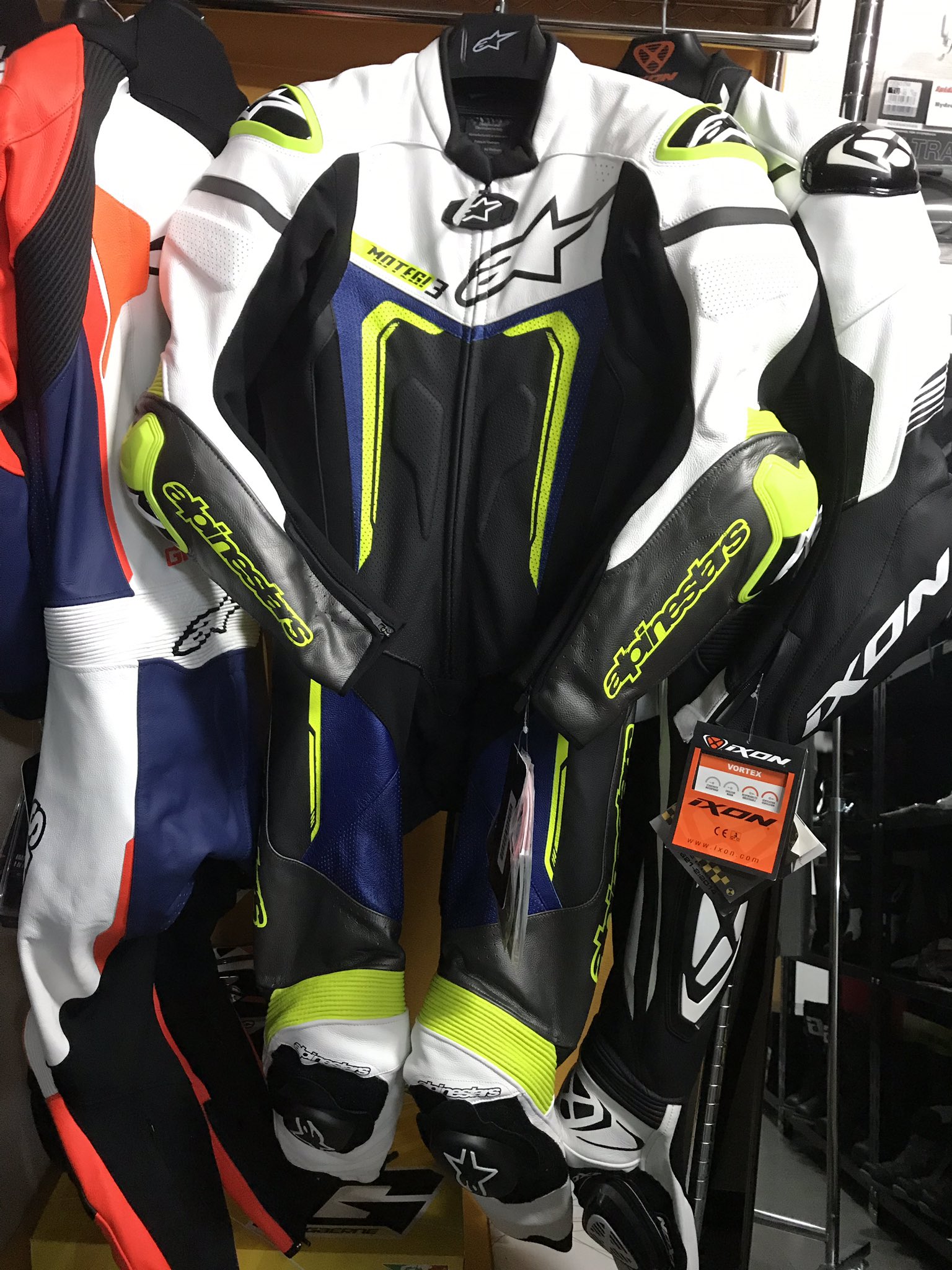 アルパインスターズ MOTEGI SUIT レーシングスーツ 革ツナギ 48