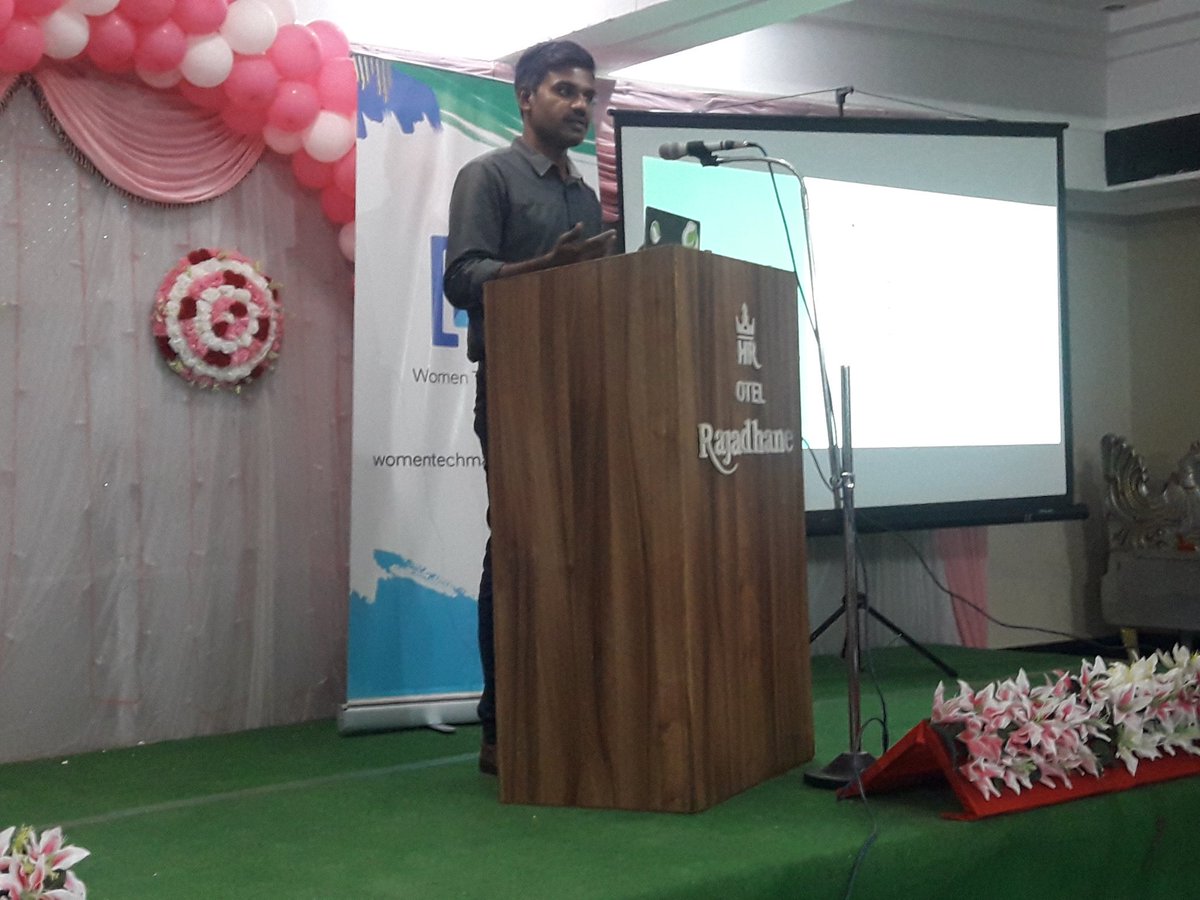GoogleDevsIN's tweet photo. We're seeing a whole lotta fun and interactive sessions flying by at #DevfestMadurai๐ฉโ๐ป๐จโ๐ป
@gdgmadurai how's your 5th #DevFest going?? https://t.co/1fSLjHtKn5