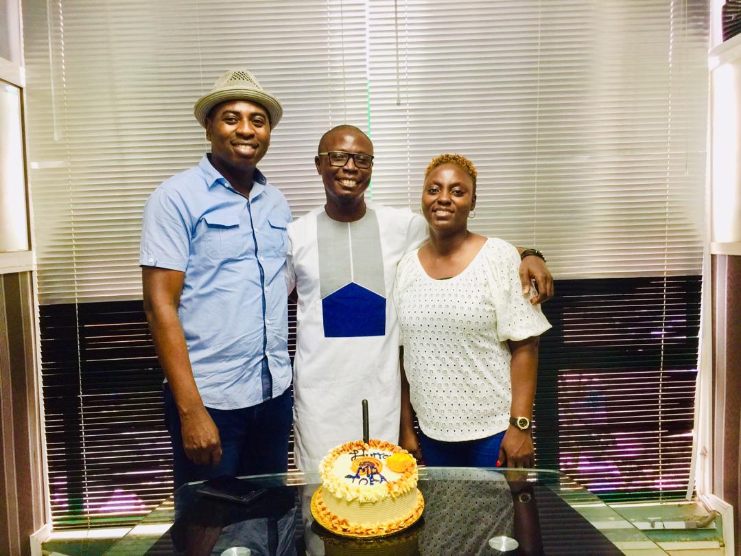 AdenaikeToba's tweet photo. It's a #FullHouse @MADECORESS
#EndlessCelebration ... we all had fun #FreeSpeech
Still my #birthday #October24th on a #RedFlagDay #November1st when the #RAINBOW finally showed up with lot's of rain causing #lagosflood
All thanks 2 @OlawumiAdenaike 4 all these surprises https://t.co/3lilxQGbVi