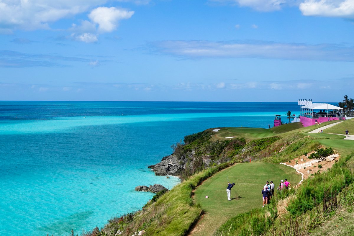 You have a 1-shot lead <a href="/Bermuda_Champ/">Butterfield Bermuda Championship</a> ...
The 16th tee is yours ...
It's 232 yards to the pin ...
There's a 10-20 MPH crosswind...

1. Club?
2. Shot shape?
3. Result?