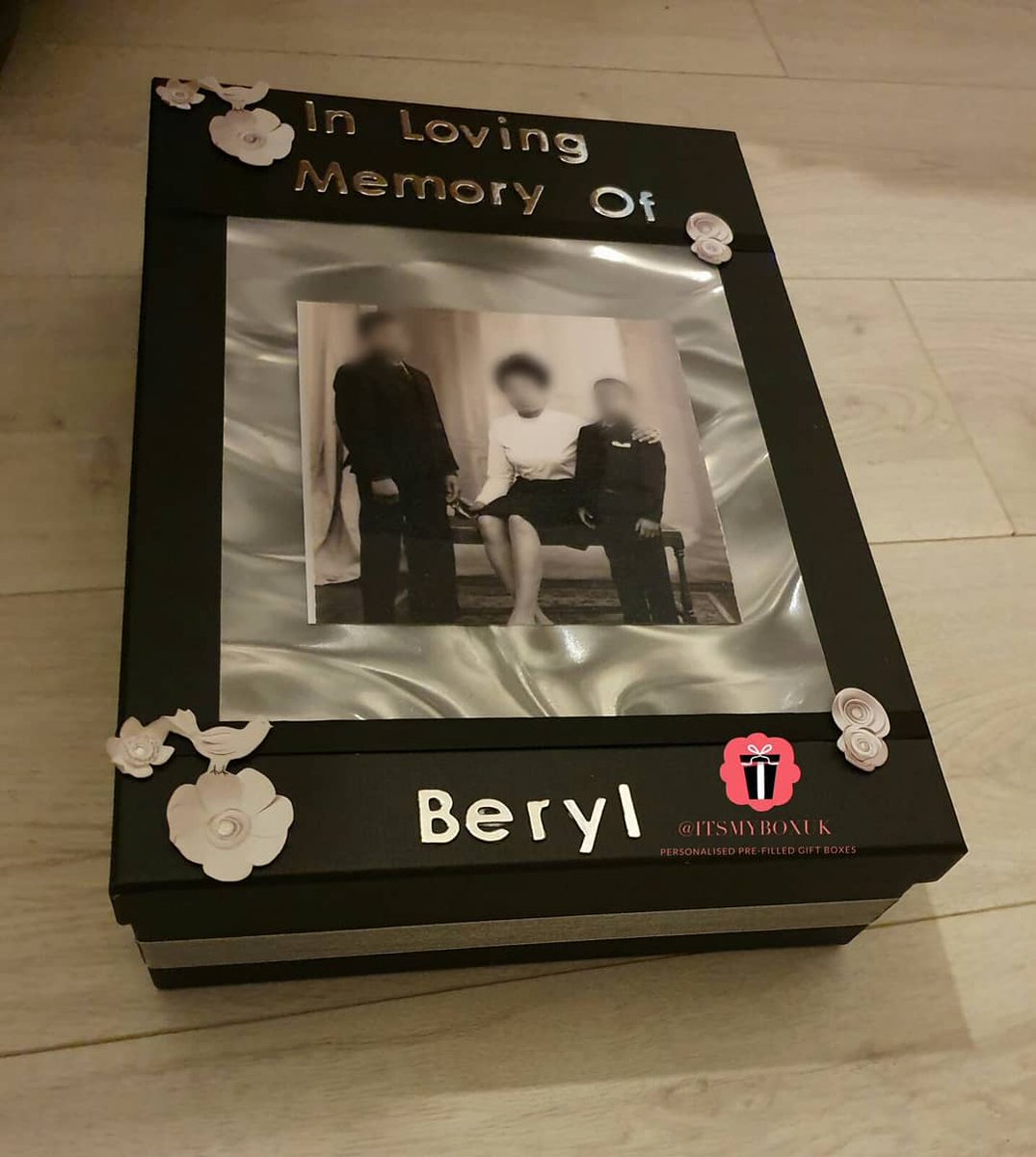 itsmyboxuk's tweet photo. #Memorial #Cards
Not every occasion is a good one, we all have sad times and we all have memories so @k_created and @itsmyboxuk collaborations have always got your back.  #remember them as they were. 🙏🏾🖤 

#Funeral #Remberance #Cards #Memories #memorial #Sad  #mourningdove #dove https://t.co/hmrMv54HAE