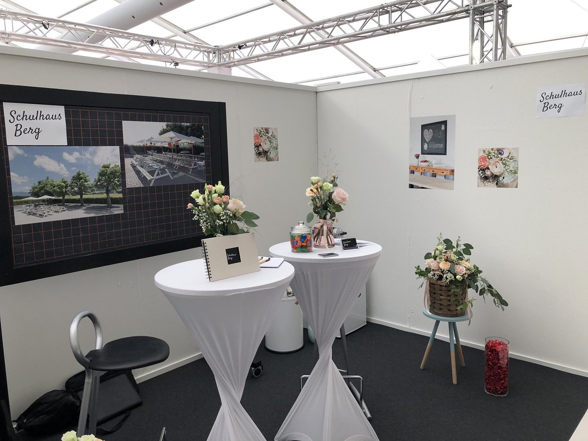 HGeisseler's tweet photo. #Hochzeitswelten Zug #schulhausberg.ch # Event Location https://t.co/mwaIGSjtdM