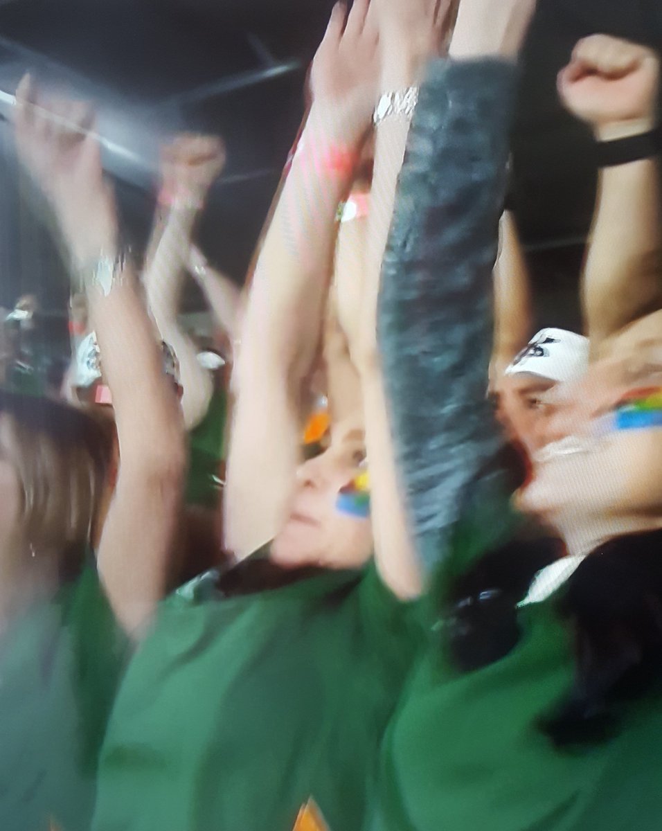 CapeTown's tweet photo. THAT Moment! Yes!! 
when we clinched it!
#ENGvRSA #RWCFinal

#RWC2019 #RWCYokohama #rugby @Springboks

@Makazole16!!! and 14 of his brothers 🇿🇦 #StrongerTogether
#ArriveAlive https://t.co/CnptHeIGXW