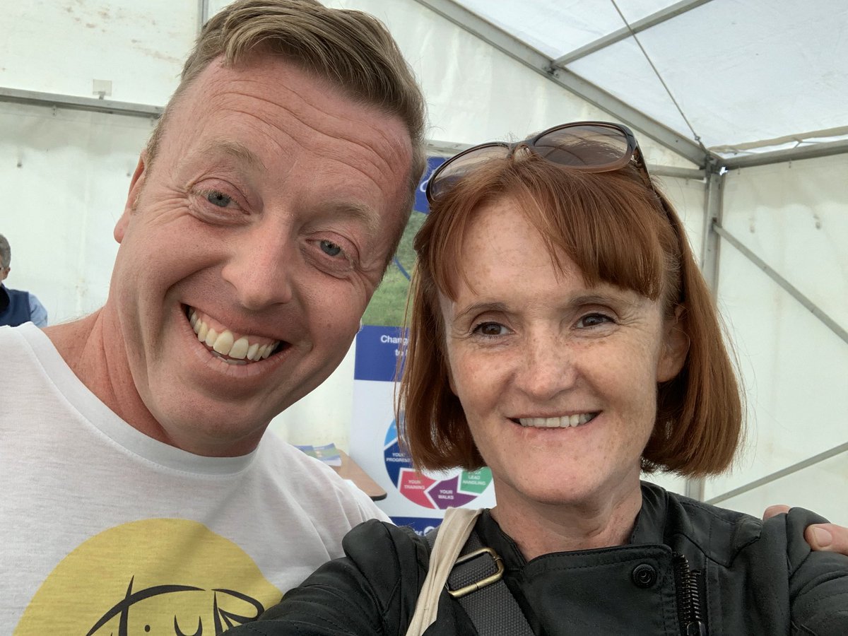 Podcasts 🎙 
A year today I started listening to podcasts on a ten hour drive.
First up was <a href="/PackLeaderUK/">Dom Hodgson</a> - six months on I spoke at his event!
Next was <a href="/jan_murray/">Janet Murray</a> - a year on I’ve launched my 2nd online programme.
Anyone else 💓 a podcast.
Ps thanks Jan and Dom!