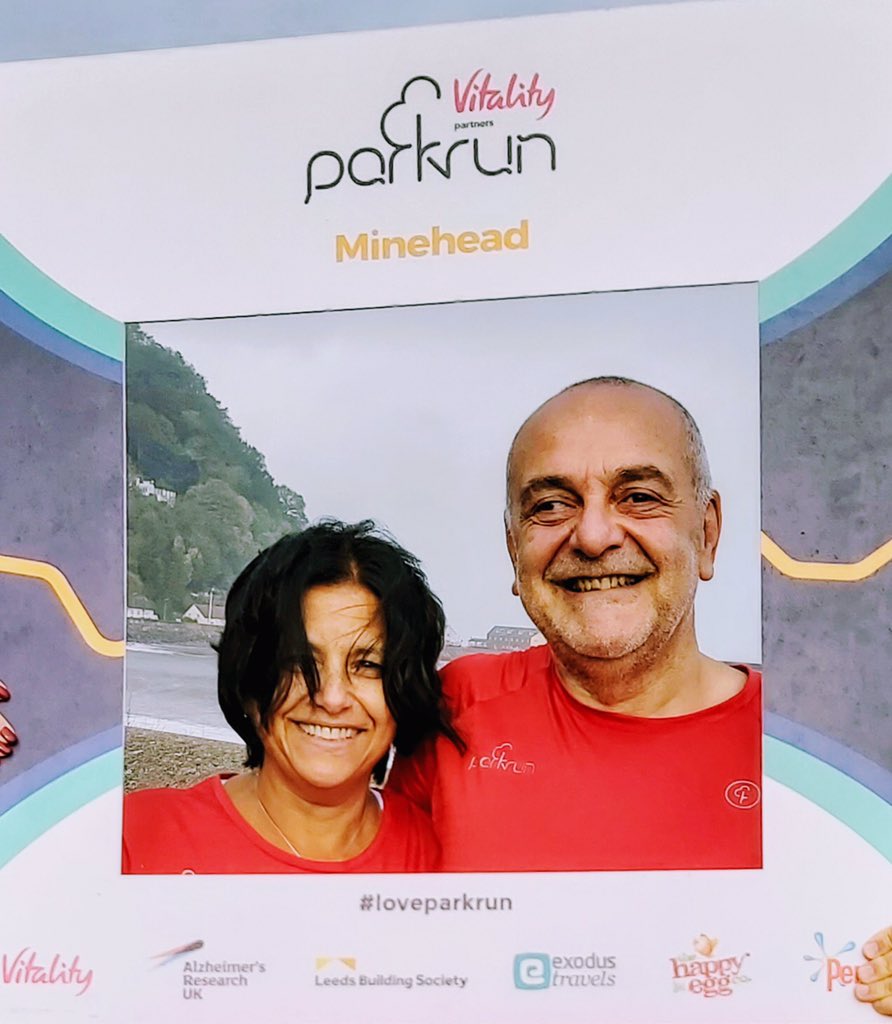 HFC_Guv's tweet photo. Who's tripping down the streets of the city
Smilin' at everybody she sees
Who's reachin' out to capture a moment
Everyone knows it's #mineheadparkrun
@lu_simons @parkrun
#loverunning #loveparkrun
#lovelulu #hatewind https://t.co/icZCGbSPC9