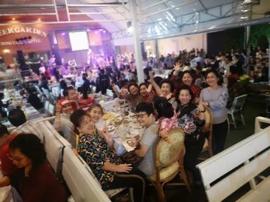 RatchanokWong's tweet photo. เมื่อวานดูคอนเสิร์ตเท่ห์อุเทน ที่โรงแรมทองธารินทร์ จังหวัดสุรินทร์                       #เท่ห์อุเทน #แม่มณี https://t.co/I2KqQQLZSQ
