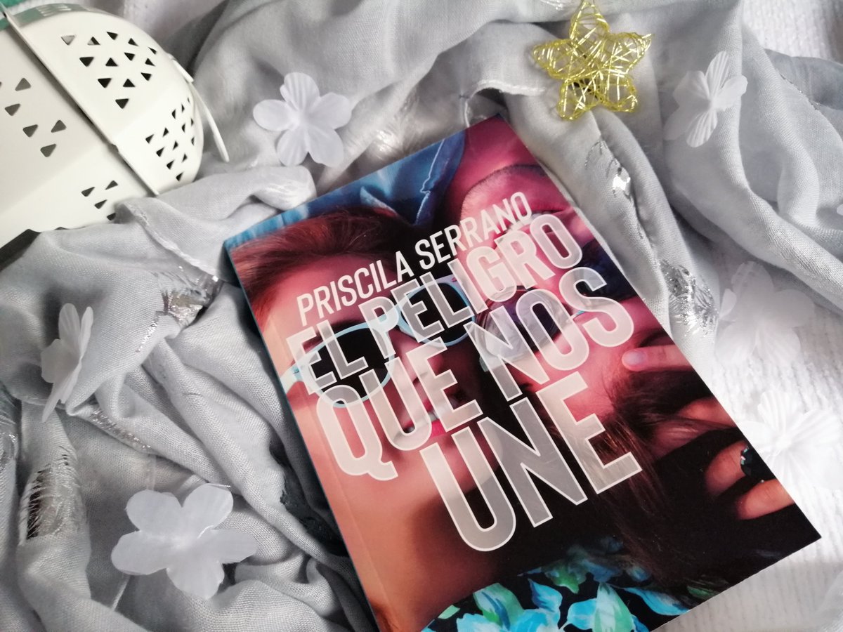 Viajandoaotrosm's tweet photo. ¡Nueva reseña en el blog! 📖
Os cuento qué me ha parecido "El peligro que nos une" de @PriscilaSAutora. Un Bookiss de @EdKiwi que no podéis dejar escapar. Ideal para los amantes del New Adult 💜💜
https://t.co/RfwzZkdYw0
#ElPeligroQueNosUne #Bookiss #EdicionesKiwi #NewAdult https://t.co/62CbbjfmPP