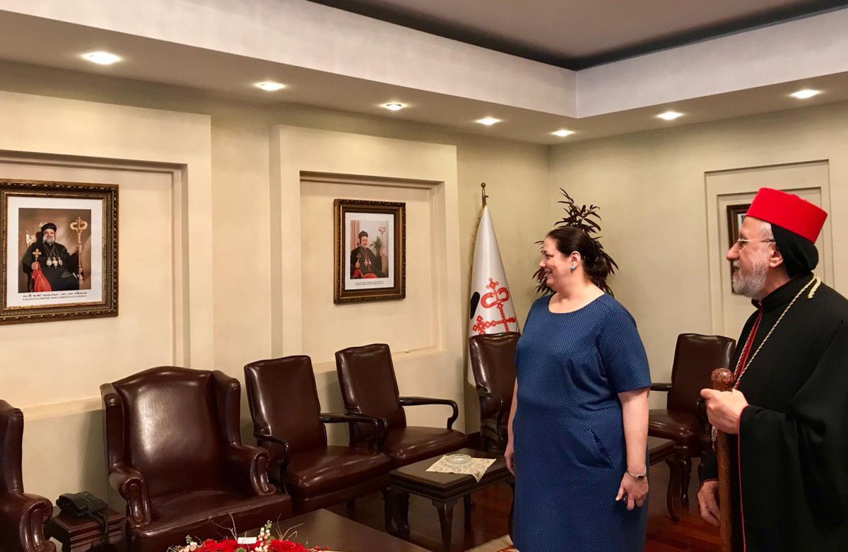 USConsIstanbul's tweet image. Metropolit Yusuf Çetin ile bir araya gelen #BKDarnell, Cumhuriyet&apos;in ilanından bu yana yapılan ilk kilise olacak Mor Efrem&apos;in inşasında kaydedilen gelişmeden dolayı tebriklerini iletti ve Türkiye&apos;deki Süryani Ortodoks cemaati hakkında bilgi aldı. #DiniÖzgürlükler