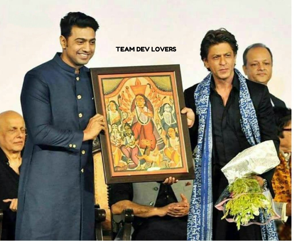 We_Love_Dev's tweet photo. Wishing a very Happy Birthday to the King Khan of Bollywood.
@iamsrk many many happy returns of the day Sir 🎂🎉
#HappyBirthdaySRK @idevadhikari ❤️ https://t.co/XEeZrasFkk