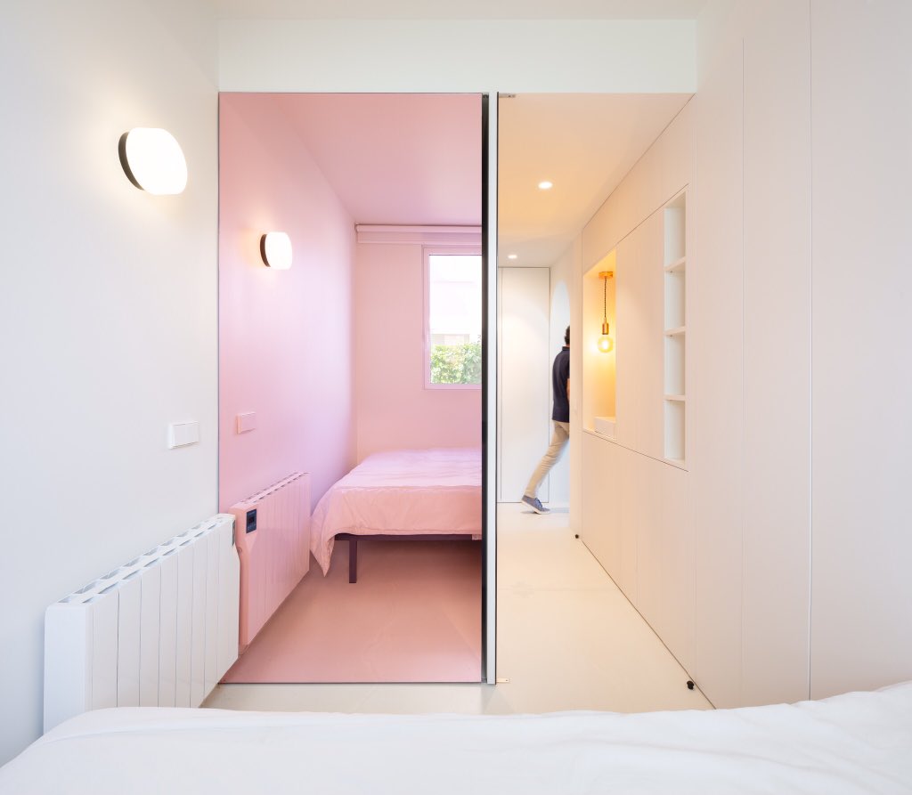 [INTERIORS. APARTMENT IN BIARRITZ]
Photographer: @rpbfoto 

#architecture #arquitectura #design #diseño #white #pink #turquoise #blanco #rosa #turquesa #interiordesign #wood #glass #madera #vidrio #arkiminimal #illustrarch #thebestnewarchitects #thebna #reflections #reflejos