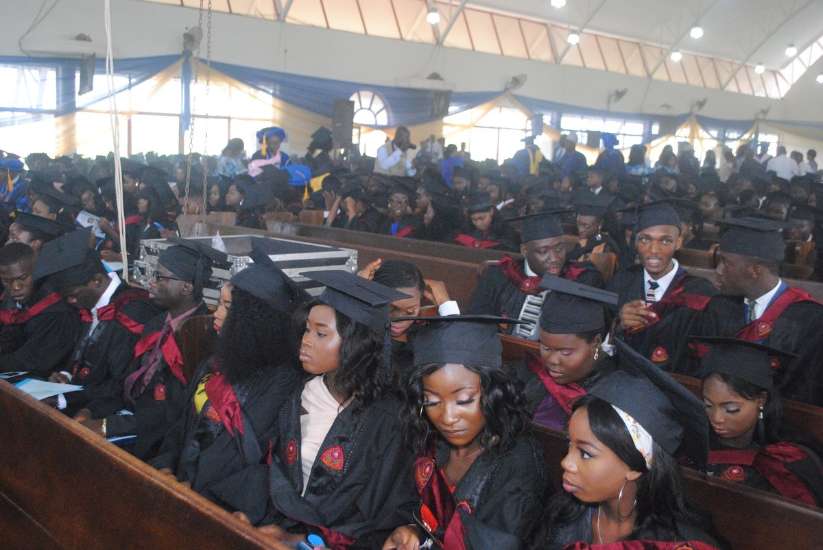 bowenuniversity's tweet photo. A cross section of today's Graduands. The event is still live on https://t.co/4kDBbLmosg #RegalSet #Bowen19 #DefiningTheFuture https://t.co/V0cHVHiH8K