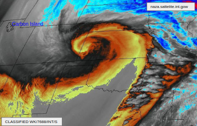bolt_johnbolt's tweet photo. Almost 60 crashes were reported in the east coast of CARBON ISLAND state police told local media.  Just a few minutes ago, the governor confirmed three storm-related deaths, saying the snow "turned into a nightmare and tragedy".  https://t.co/SsM93bwPbO https://t.co/WyNCFsSFWY