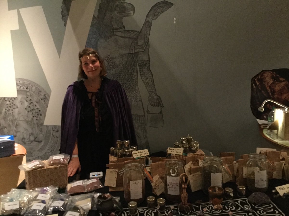 Bristol Museum & Art Gallery tweet media