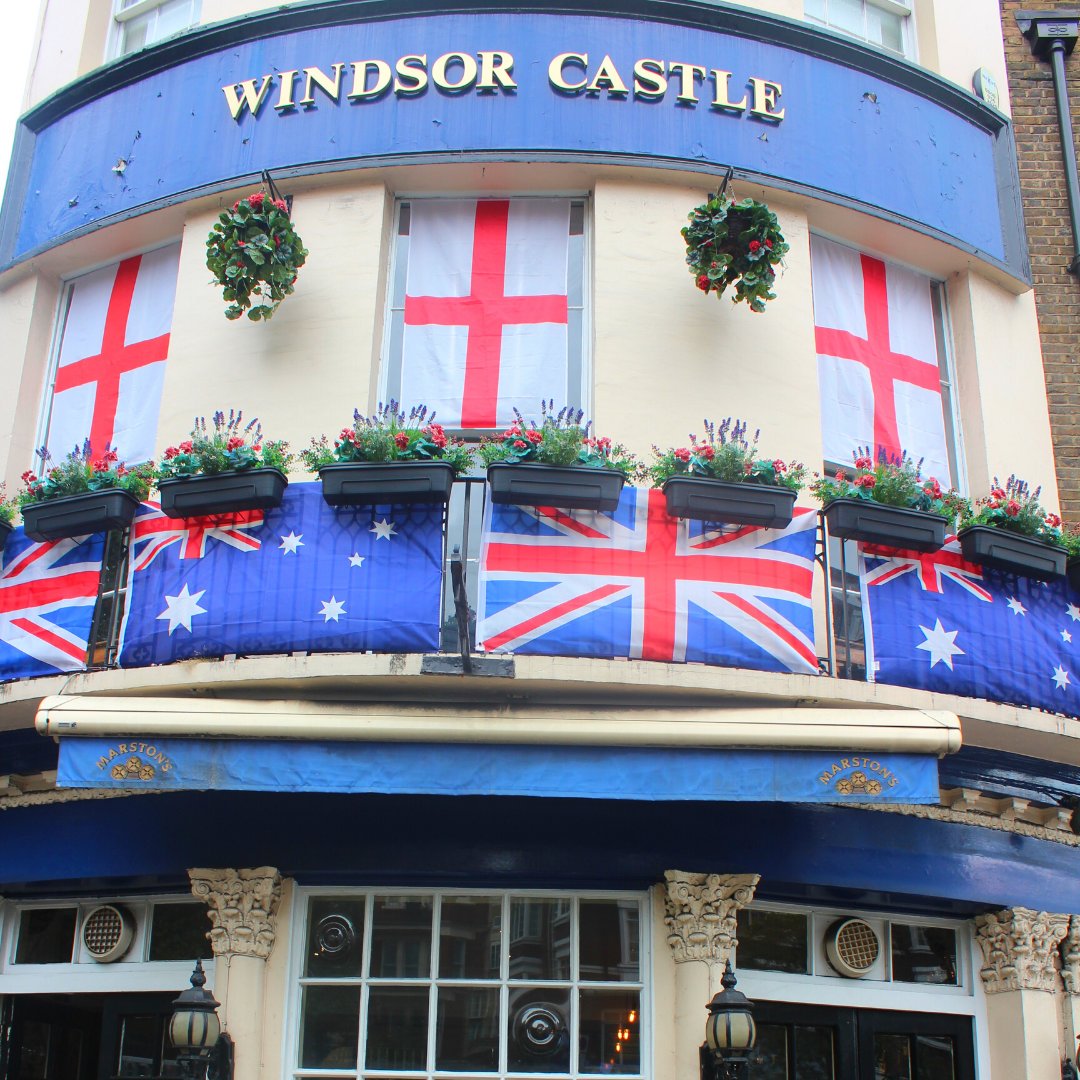 WindsorNW1's tweet photo. We're all set for the final!
Best of luck to England against South Africa this morning.
What’s will be the final score? 👀 https://t.co/sh9d8DwCd6