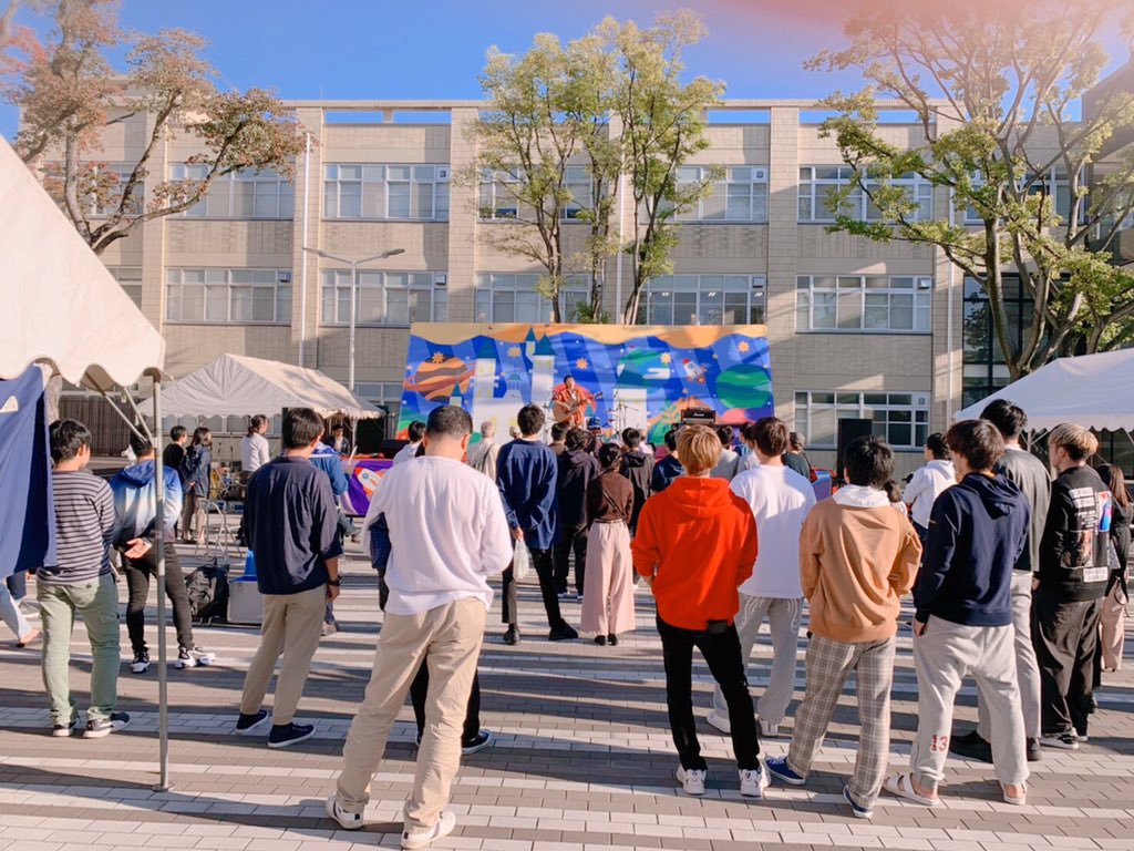 daitomami's tweet photo. 今年もたくさんの人に出会えたなぁ…

歌いに行くといつも元気もらう…
いい生徒さんばっかりで
大学生活うらやましくなっちゃうぜ！🥺

来年も出られるようにまた1年頑張ろ！！！ https://t.co/pPxAWrL2Pv