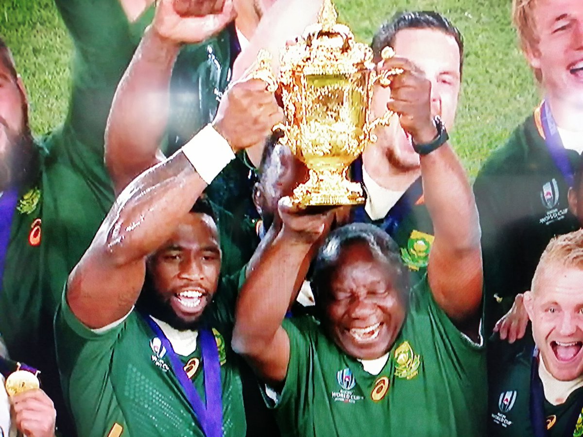 NikeshKooverjee's tweet photo. It goes like that I guess #RWCFinal #RSAvENG https://t.co/ki45zBU3tt