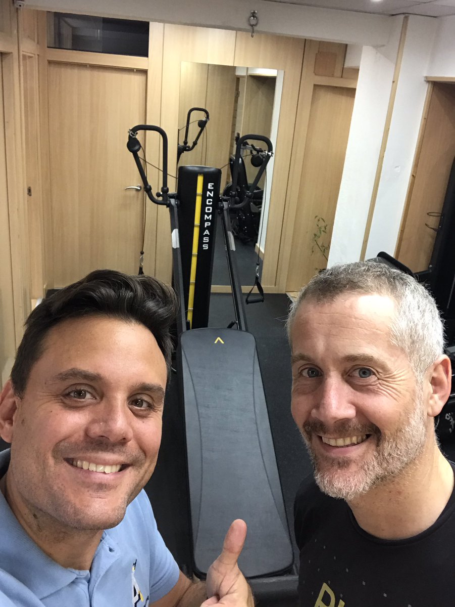 ALFAfisio's tweet photo. Gracias a @RocfitFisio por ayudarnos a crecer y llevar la rehabilitación física a nuevas cotas 🏋🏿‍♂️ 
#ejercicioterapeutico #fisioterapia https://t.co/c3SXLe1xlU