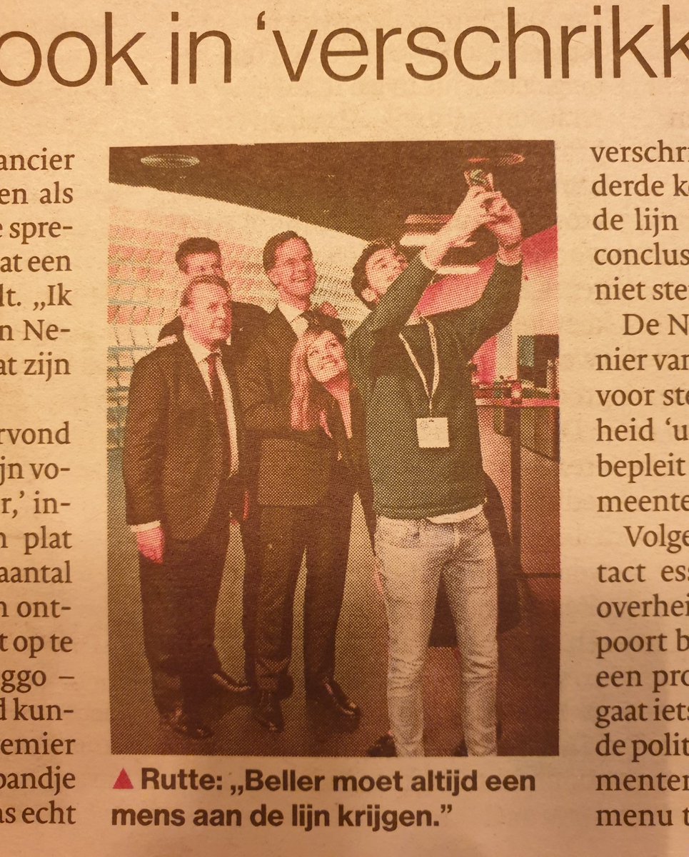 Onze hostessen zorgen altijd voor een warm welkom! Ook <a href="/MinPres/">Rob Jetten</a> wilde op de foto met onze hostess Cynthia tijdens congres @nat_ombudsman