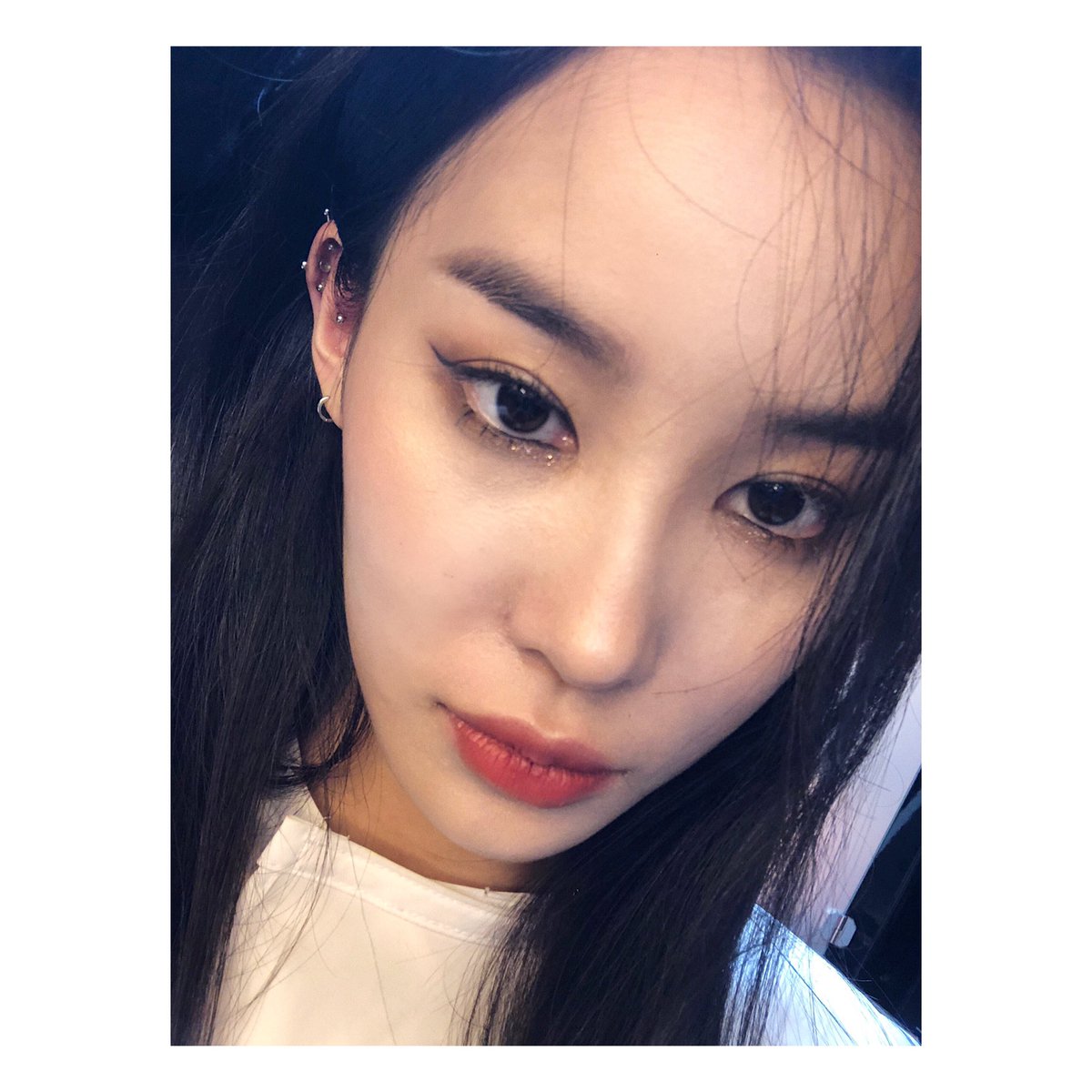 HINAPIAofficial's tweet photo. [#경원] 여러뿐 내일 드뎌 음원이 나오네여 
떨린드아 다들 행복한 주말 되세용💋 https://t.co/KKPXmu5LJL