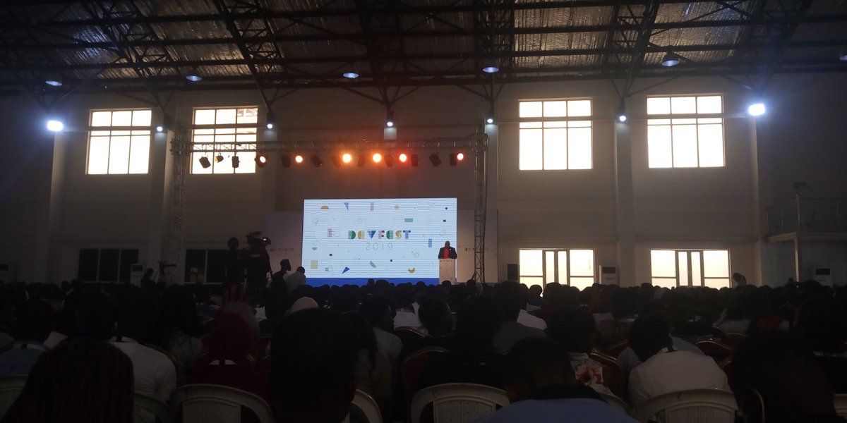 samuelobitope's tweet photo. #Attitude The longer you sit on an idea, the less valued it becomes @gdglagos Event at GrandAttrium with my Tech guru @OgeneTega6 ninja #DevFestlagos19 #DevFest19 #obicodes #tegatech https://t.co/6DemVb63px