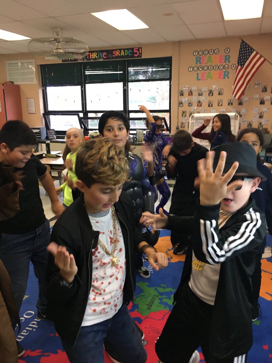 MrsByrnes5th's tweet photo. Halloween in 5B! We had fun with a dance party and some pumpkin bowling! #nmuknight @NMBerkley_NJ https://t.co/juMP6wY2vj