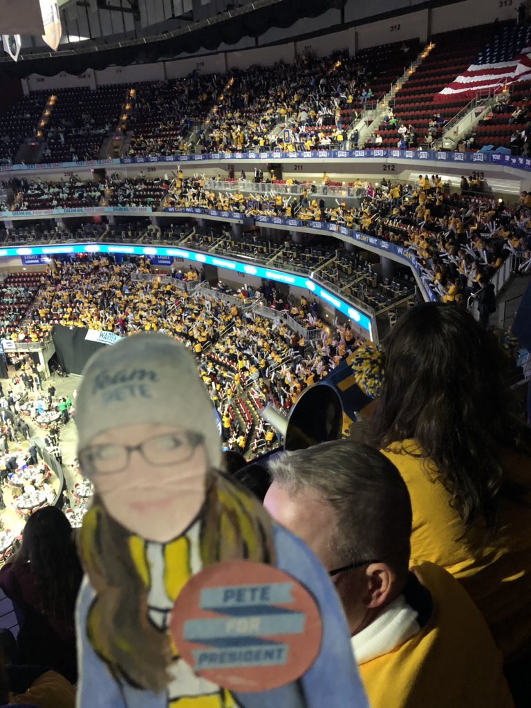 jmsesow's tweet photo. Flat @jodimasters had a great time barnstorming the #LJ19 yesterday! Loved having her with me. She’s light, portable, loved the cold, cheered loudly, and enjoyed a beer at the end of a magnificent day! #FlatJodi #BarnstormersforPete #PeteStorm @PeteForAmerica https://t.co/fRP9Gown0Q