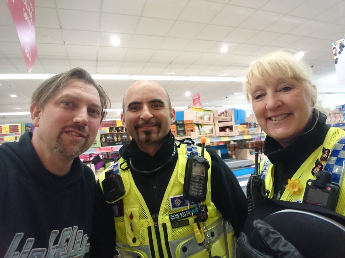 AberVoice's tweet photo. @gpabergavenny Great chatting #CsoYung and #CsoFrancesco earlier, doing an amazing job @gpabergavenny https://t.co/H5RXdAj8oJ