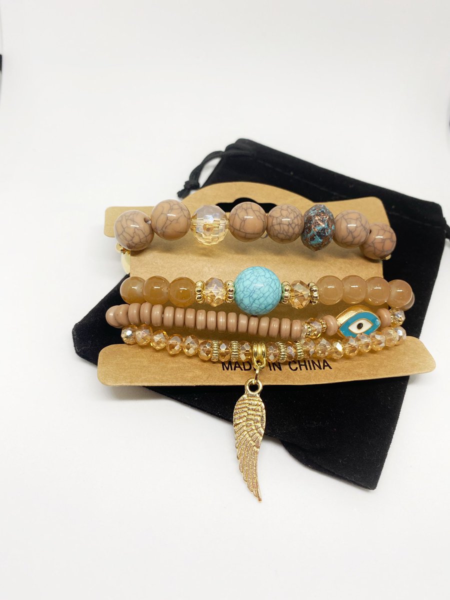 We got just 1piece left!!!Get this lovely set of bracelet for just 3kPls kindly send a Dm to order and help Rt
