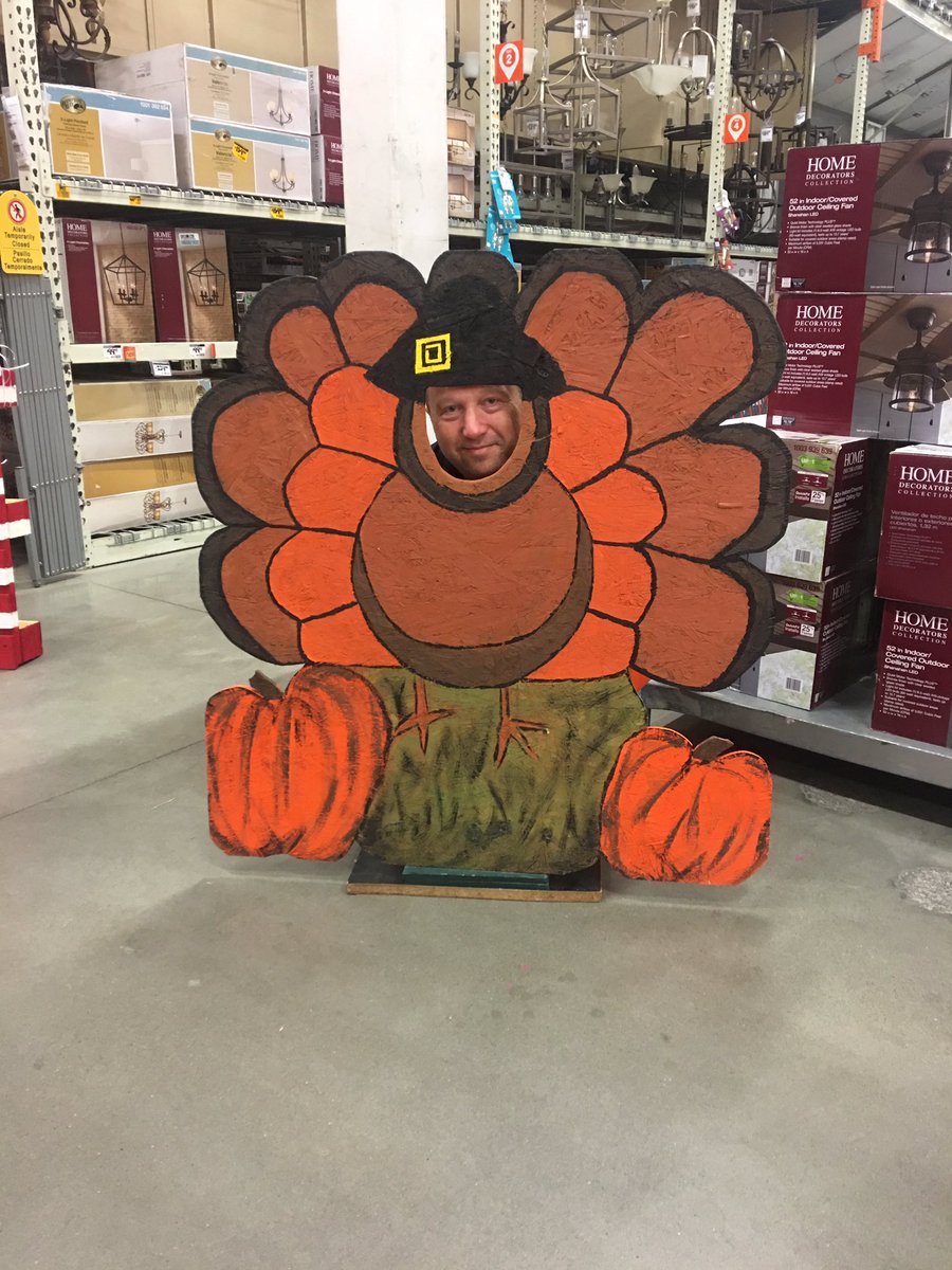 Gobble on down to our kids workshop today!! <a href="/68birdsfan/">scott kibby</a> <a href="/ChrisBosco12/">Chris Bosco</a> #thd6153