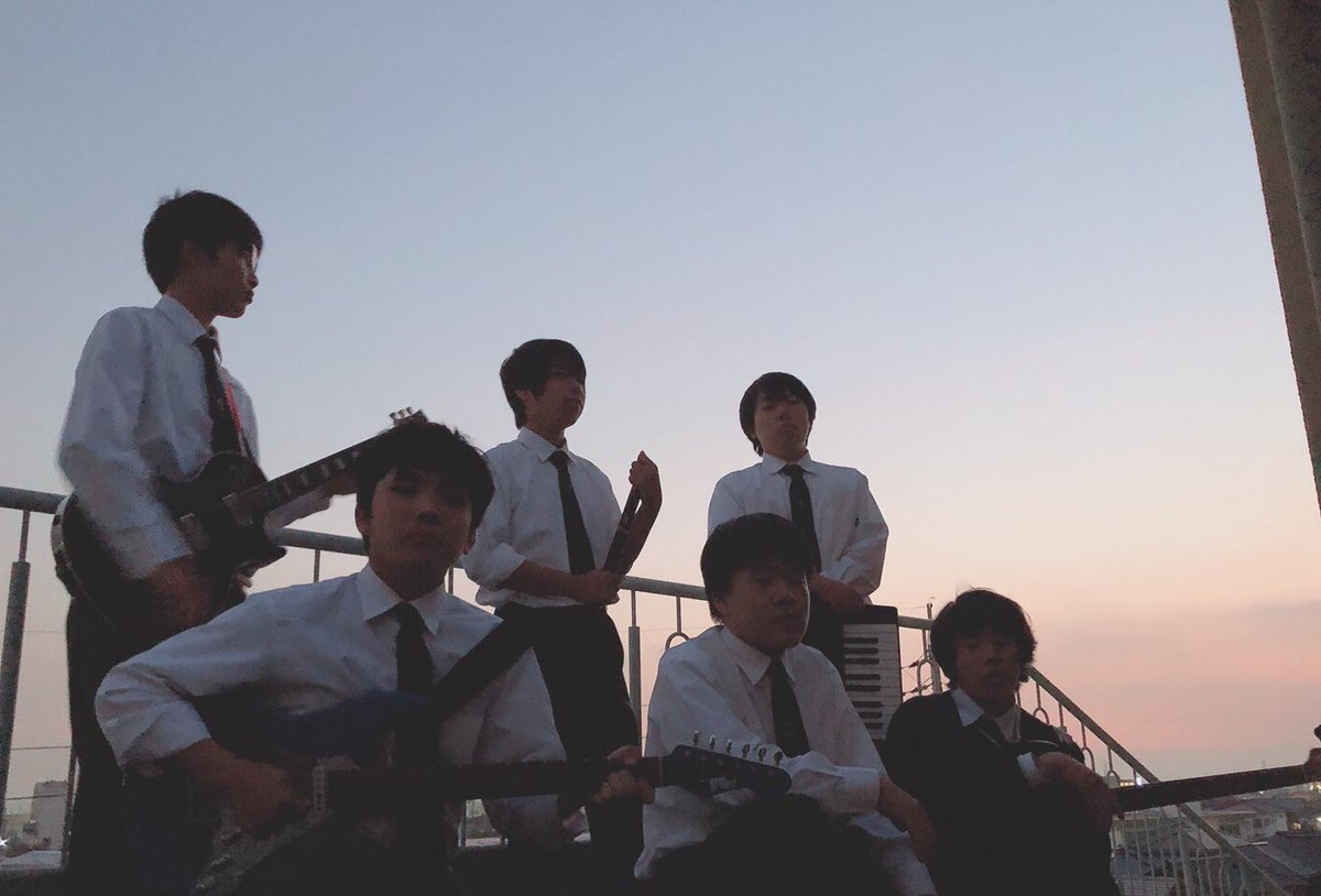 soshikeion69's tweet photo. TEENAGE KICKS
                〜第3回岡山グランプリ大会〜          
                
                 出場バンド紹介
2バンド目は【 Oxygen 】です!!

全員1年生のBoysBandです!!
前回の大会に引き続き個性豊かを武器に
演奏してきます🔥

応援よろしくお願いします🙇‍♂️ https://t.co/cHhJD9gnlc